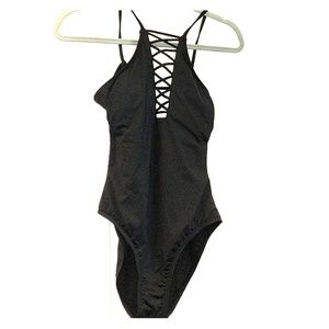 NWT Hobie,L, one piece, black, criss cross front